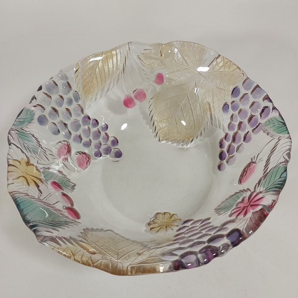 Mikasas Chablis Collection Serving Bowl fruit design